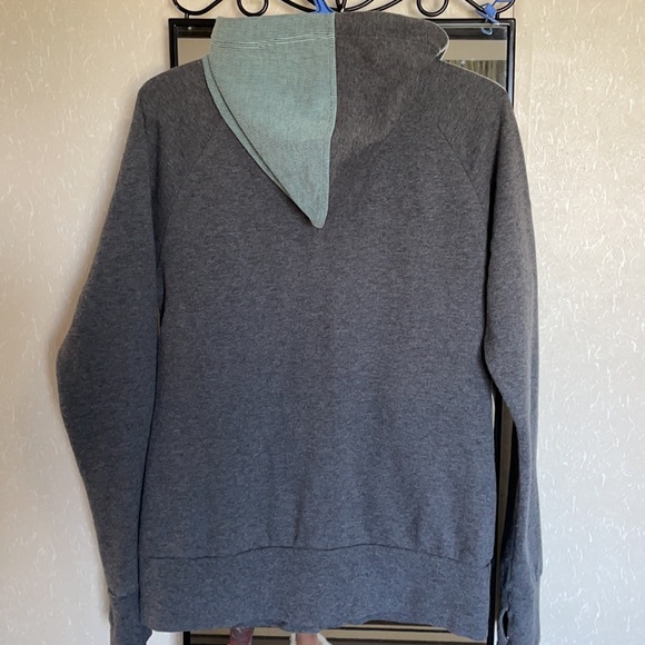 Orb Zip Up Sweater - Picture 4 of 6